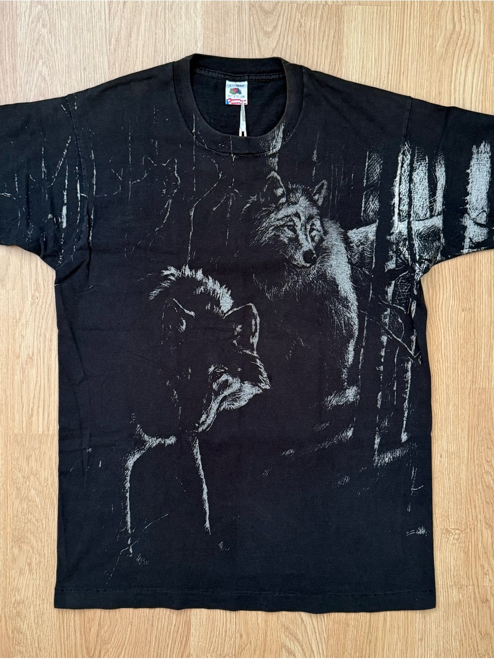 Vintage 90’s Wolf All Over Print t-shirt Large All Over Print Single Stitch USA